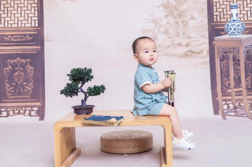 供卵包生男孩公司宝宝嘴里有痰