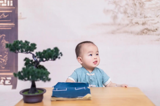 供卵包生男孩公司孕妇见红是怎么样的